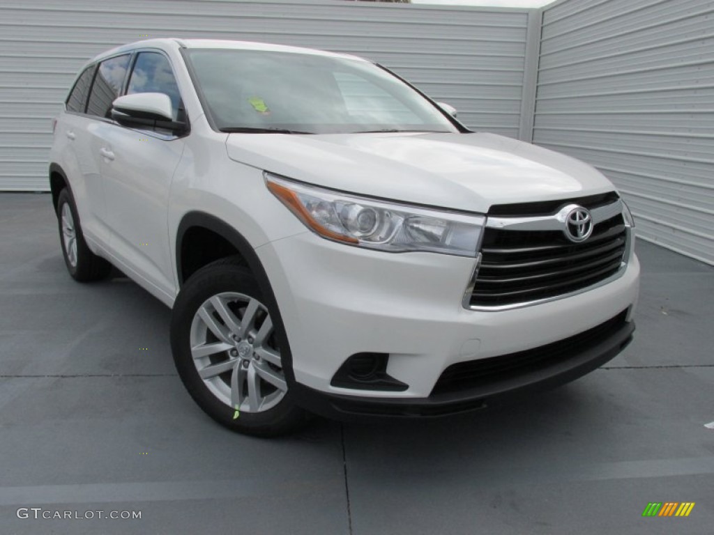 2015 Highlander LE - Blizzard Pearl White / Black photo #1