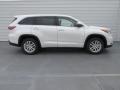 2015 Blizzard Pearl White Toyota Highlander LE  photo #3