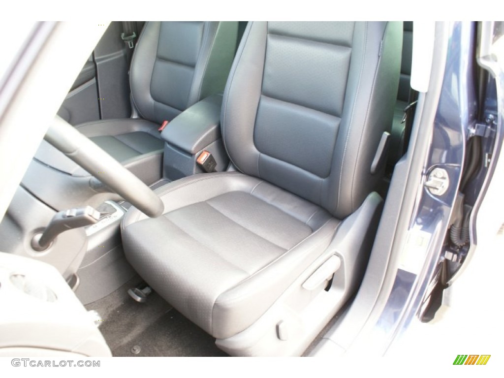 2011 Tiguan SE - Night Blue Metallic / Charcoal photo #13