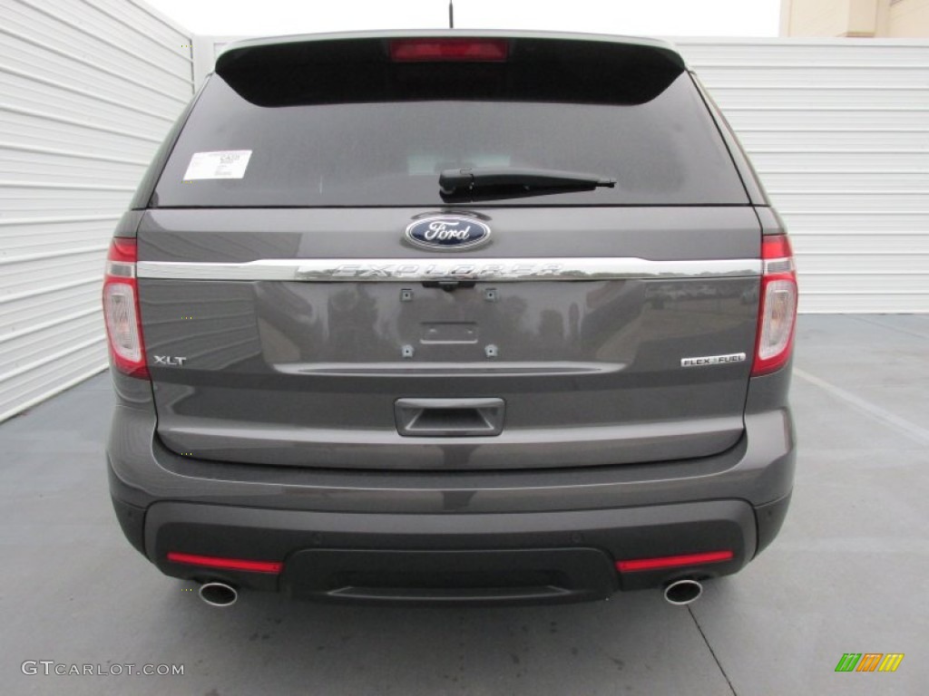 2015 Explorer XLT - Magnetic / Charcoal Black photo #5