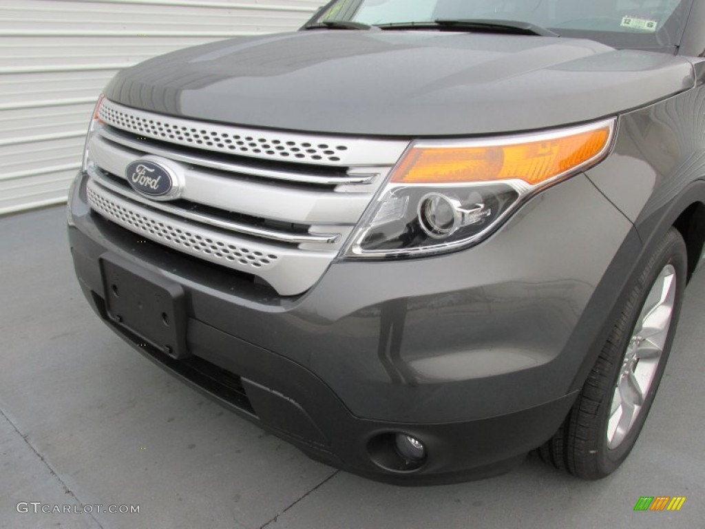 2015 Explorer XLT - Magnetic / Charcoal Black photo #10