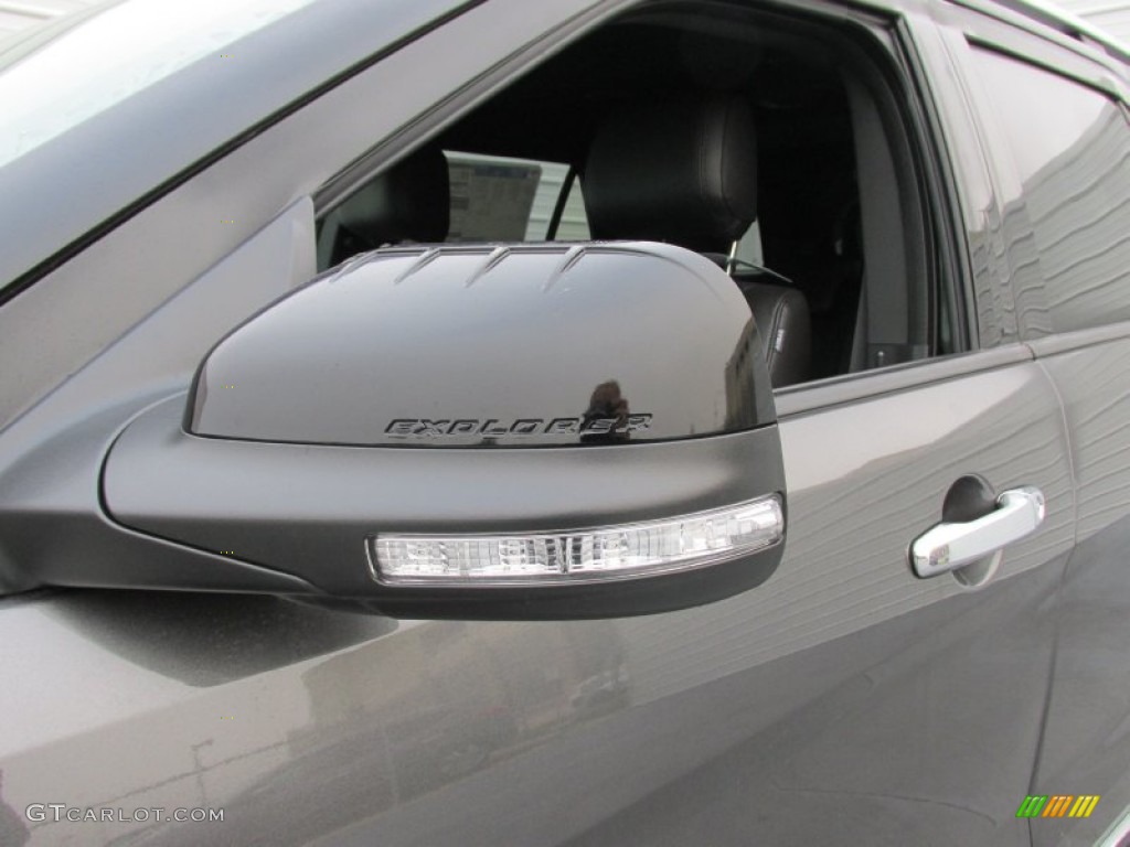 2015 Explorer XLT - Magnetic / Charcoal Black photo #12