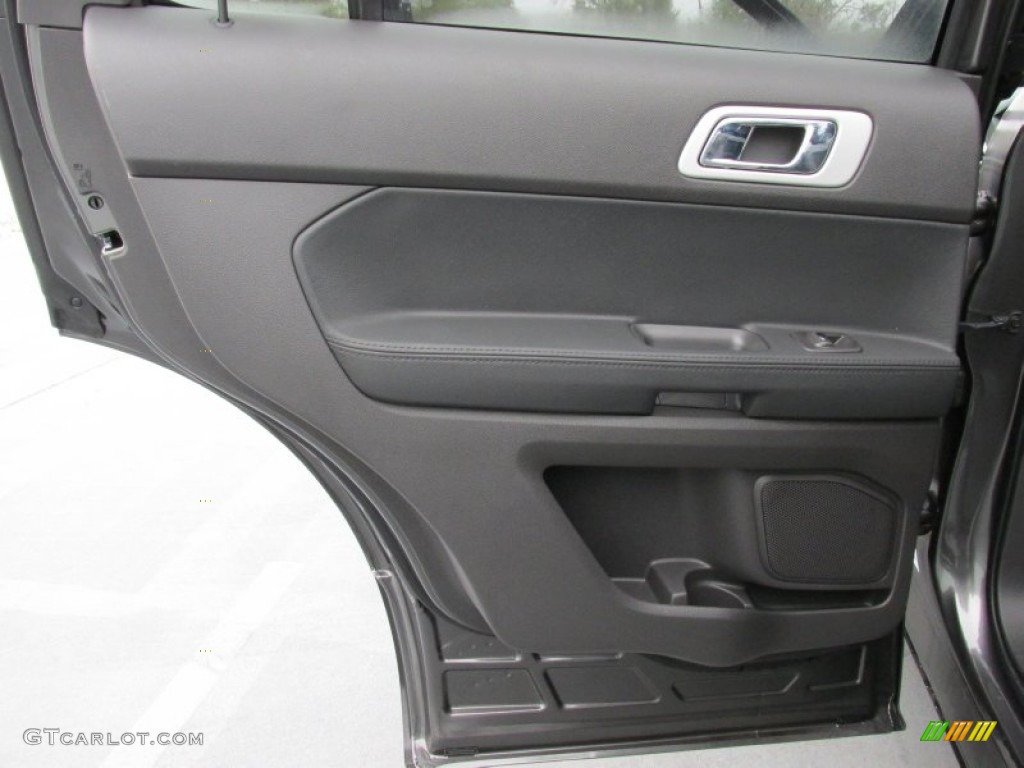 2015 Explorer XLT - Magnetic / Charcoal Black photo #21
