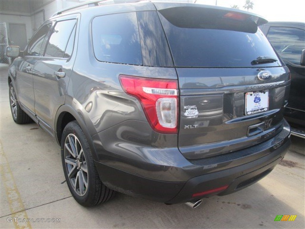 2015 Explorer XLT - Magnetic / Charcoal Black photo #4