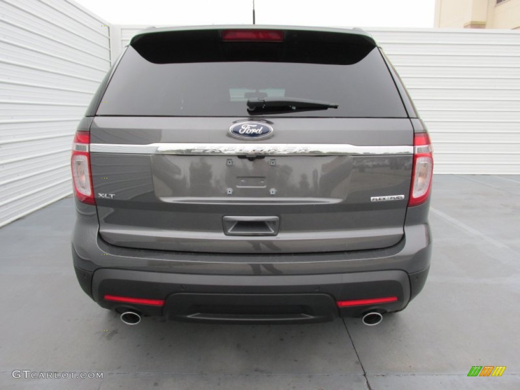 2015 Explorer XLT - Magnetic / Charcoal Black photo #5