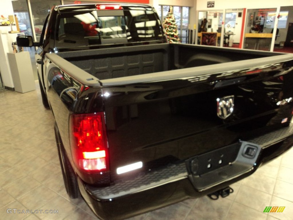 2015 1500 Express Regular Cab 4x4 - Black / Black/Diesel Gray photo #3