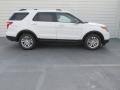 2015 Oxford White Ford Explorer XLT  photo #3