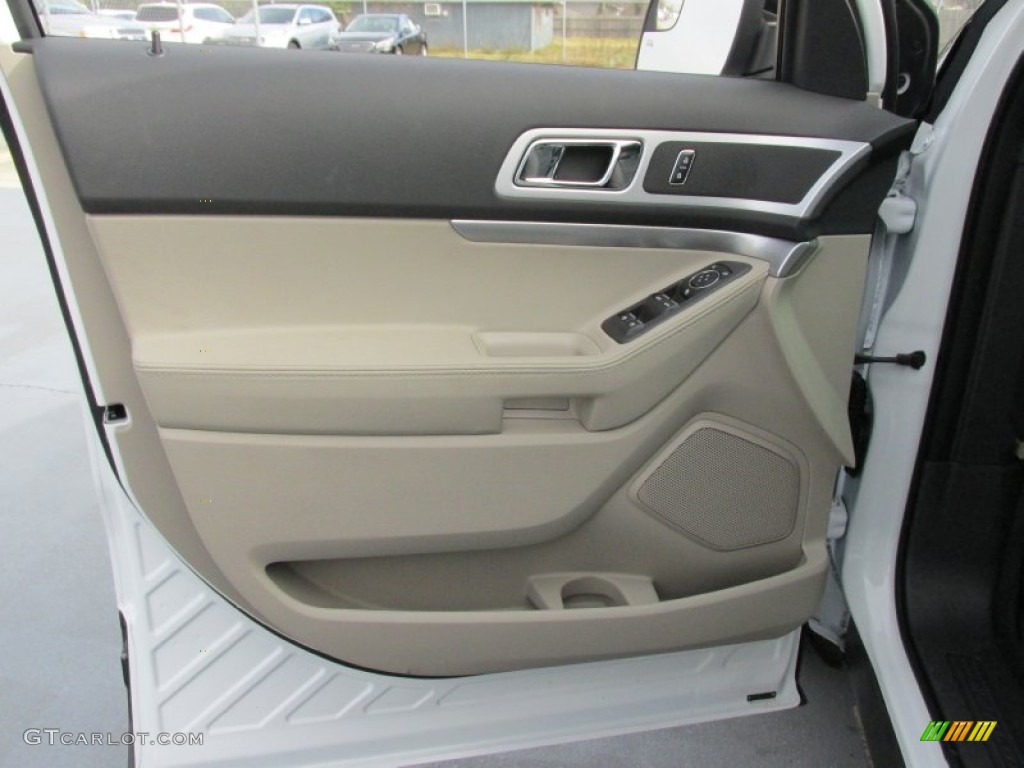 2015 Explorer XLT - Oxford White / Medium Light Stone photo #23