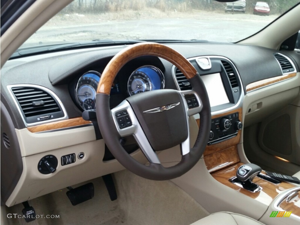 2014 300 C - Gloss Black / Dark Frost Beige/Light Frost Beige photo #7