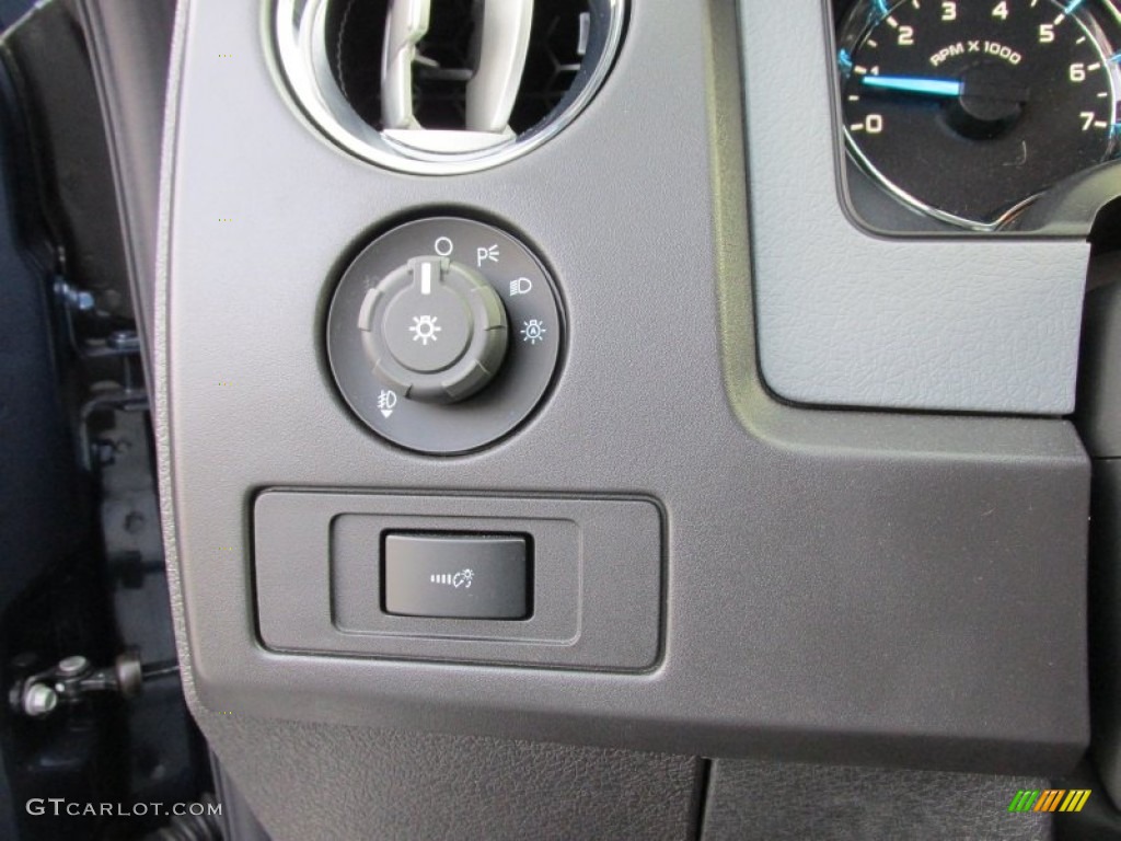 2014 F150 XLT SuperCrew 4x4 - Blue Jeans / Steel Grey photo #36