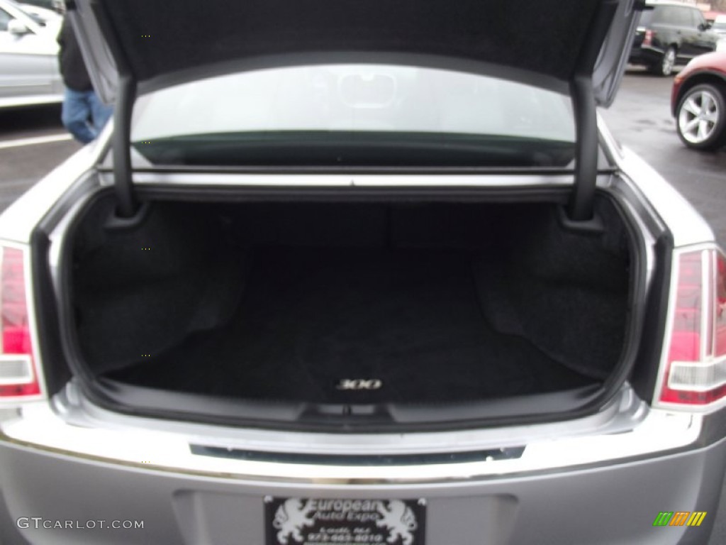 2013 300 C AWD - Billet Silver Metallic / Black photo #17