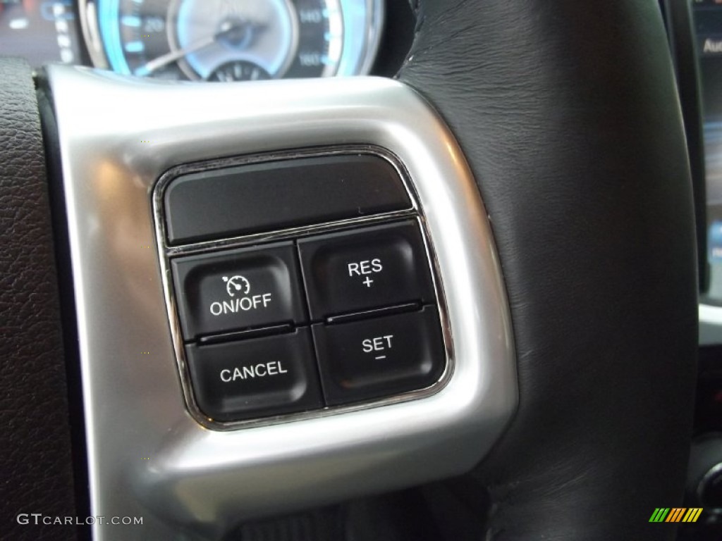 2013 300 C AWD - Billet Silver Metallic / Black photo #22