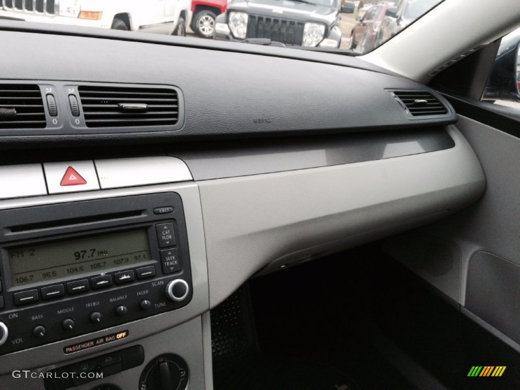 2006 Passat 2.0T Sedan - Shadow Blue / Classic Grey photo #22