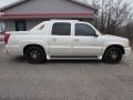 White Diamond - Escalade EXT AWD Photo No. 2