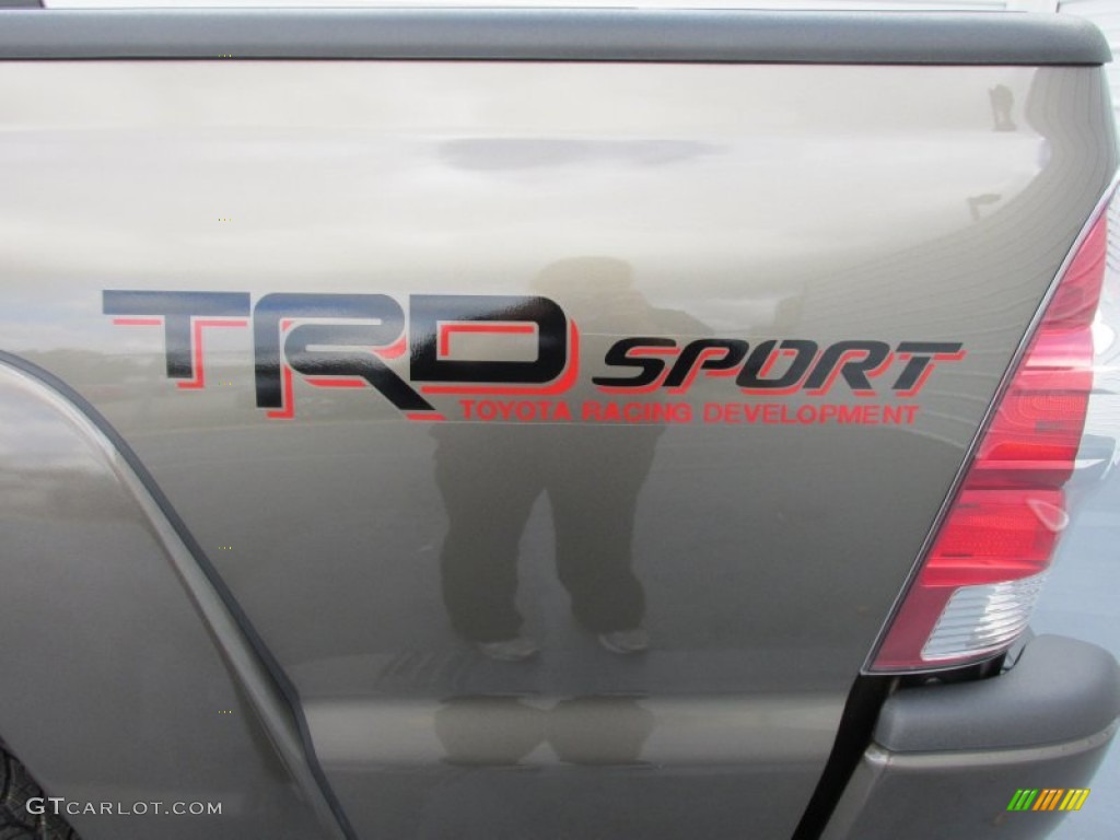 2015 Toyota Tacoma PreRunner TRD Sport Double Cab Marks and Logos Photos