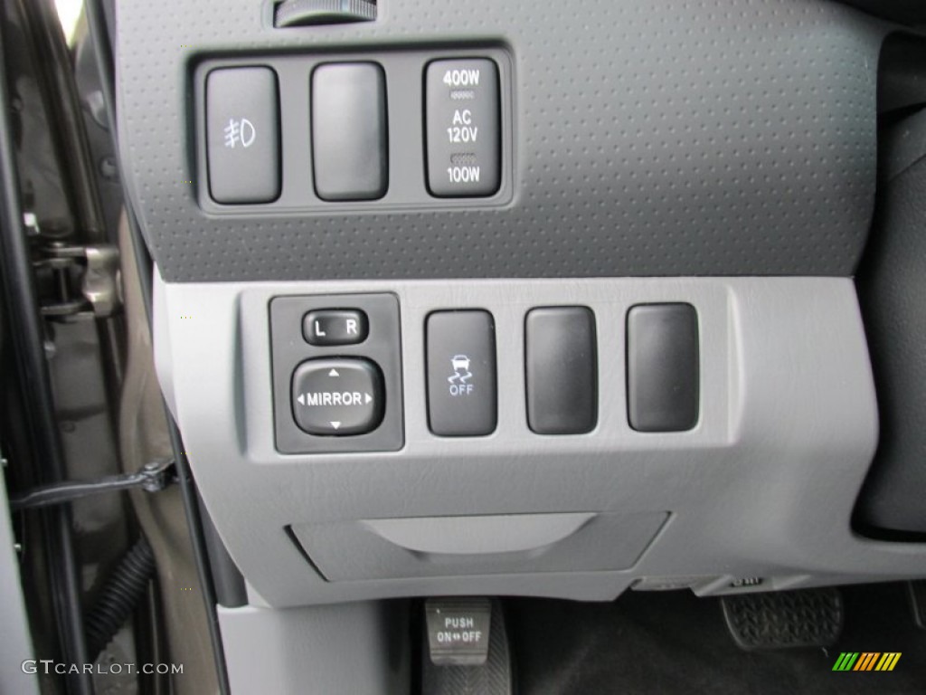 2015 Toyota Tacoma PreRunner TRD Sport Double Cab Controls Photos