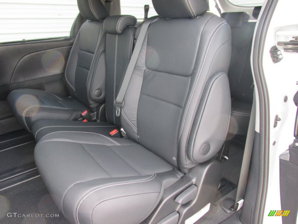 2015 Toyota Sienna SE Rear Seat Photo #100156429
