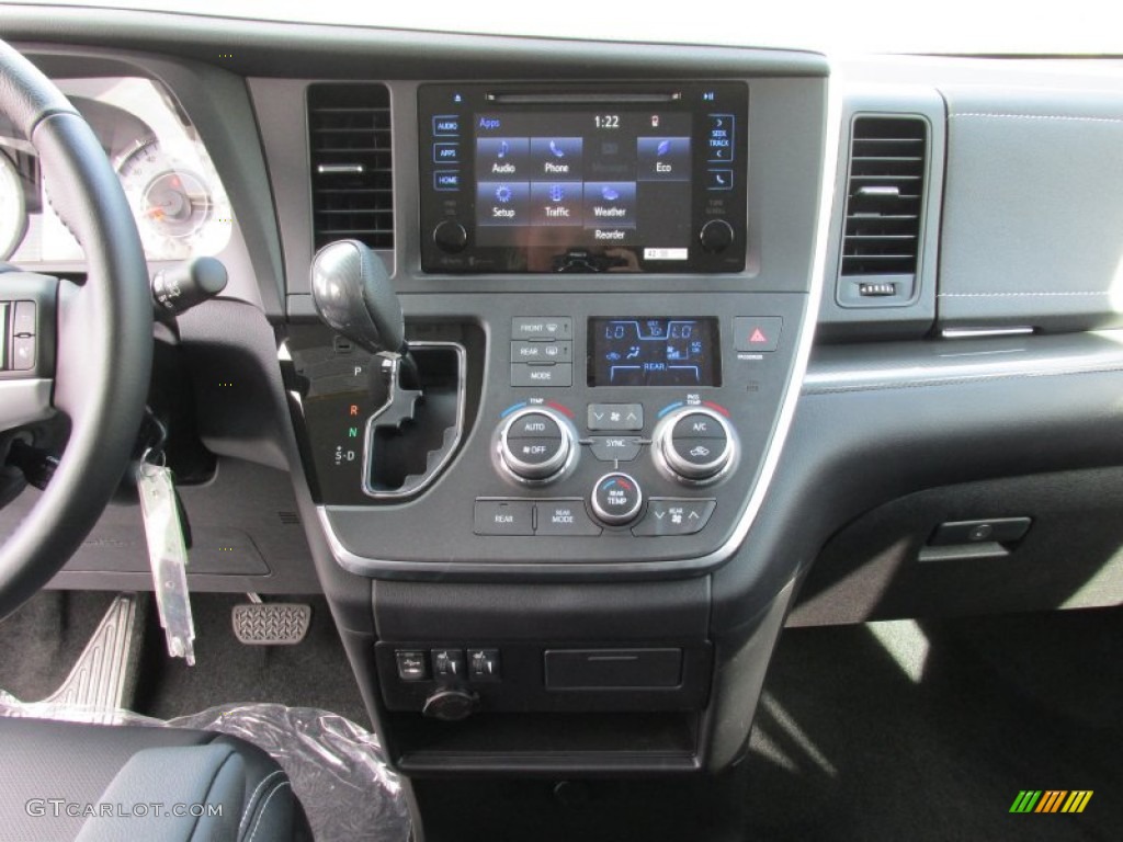 2015 Toyota Sienna SE Controls Photo #100156474
