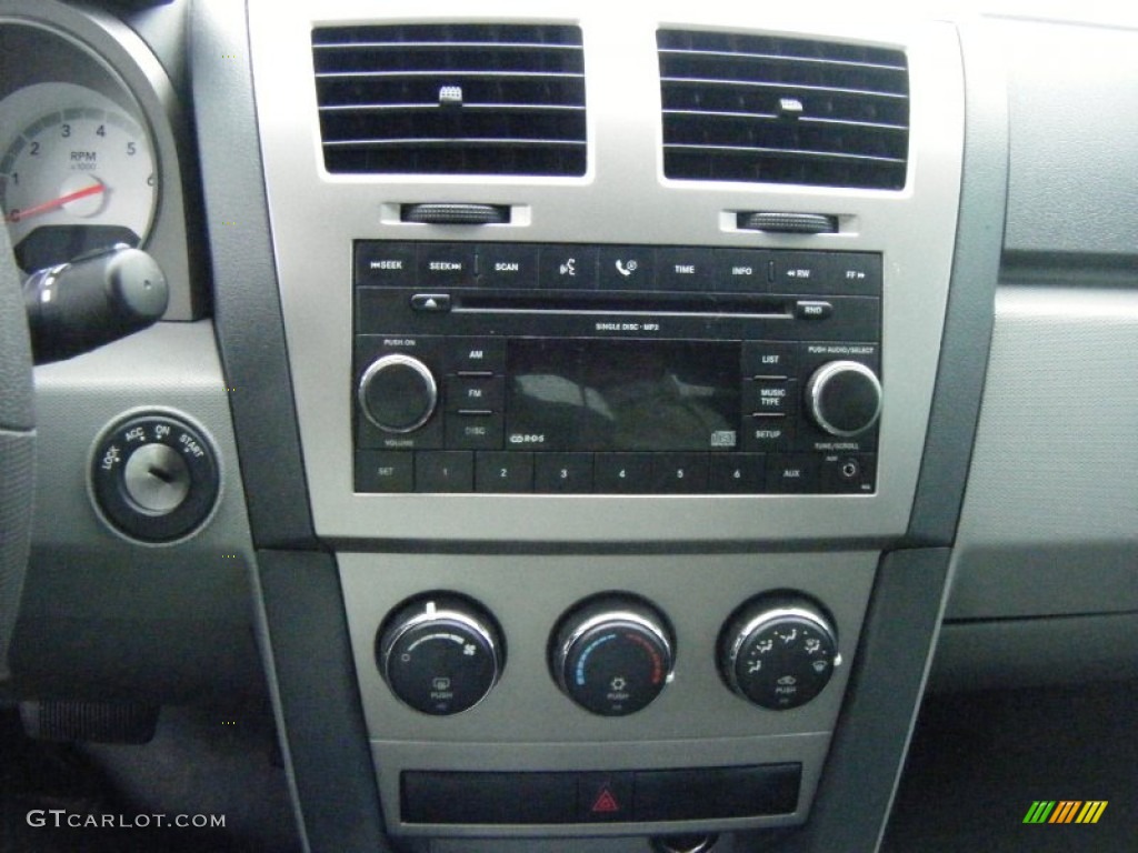 2008 Avenger SE - Silver Steel Metallic / Dark Slate Gray/Light Slate Gray photo #13