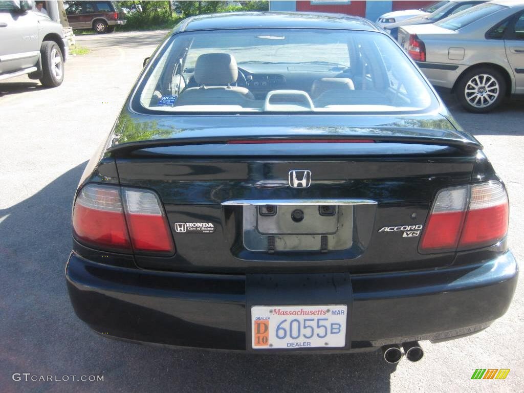 1997 Accord EX V6 Sedan - Sherwood Green Metallic / Ivory photo #11
