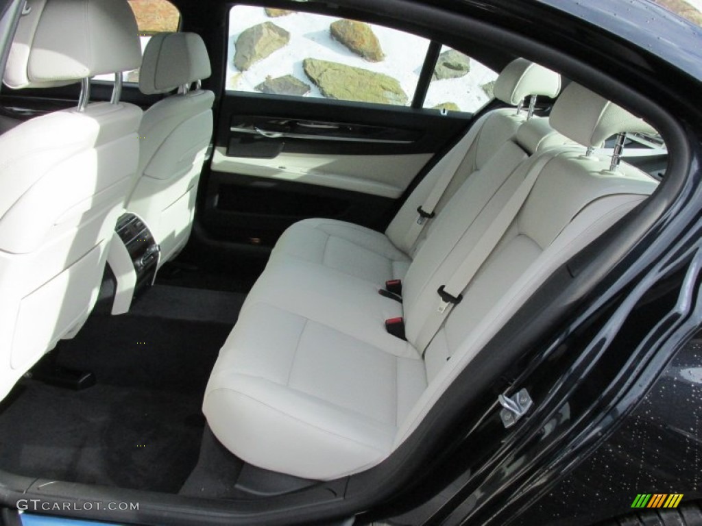 2015 BMW 7 Series 740Li xDrive Sedan Rear Seat Photo #100165227
