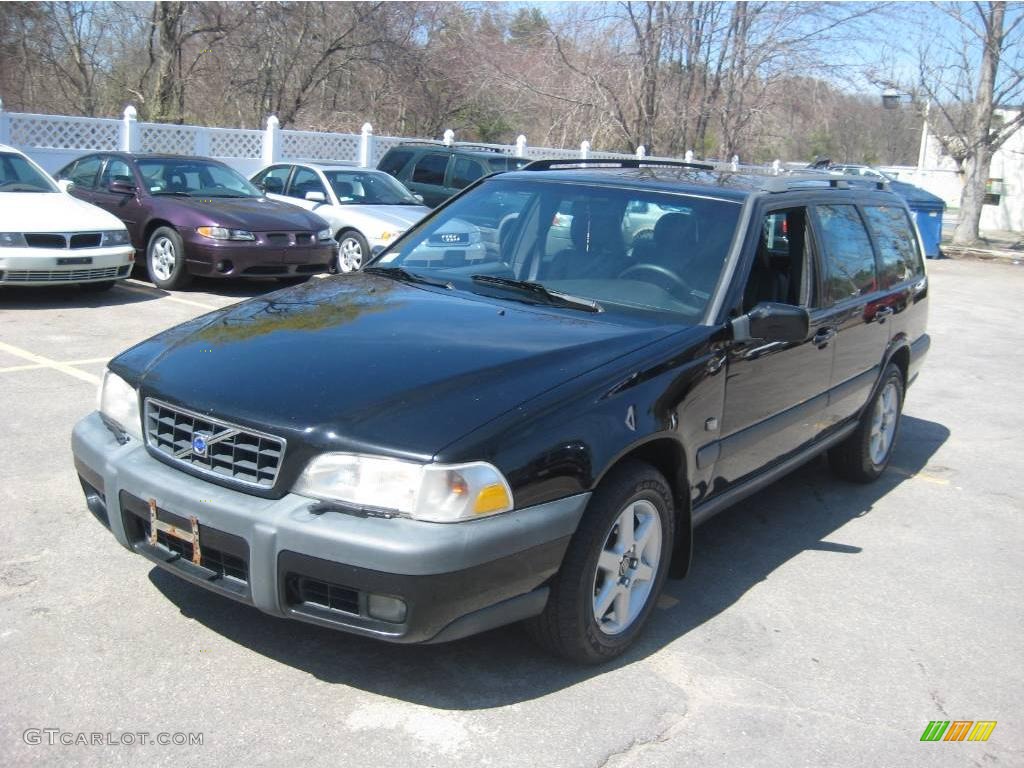 1999 V70 XC AWD - Black / Graphite photo #1