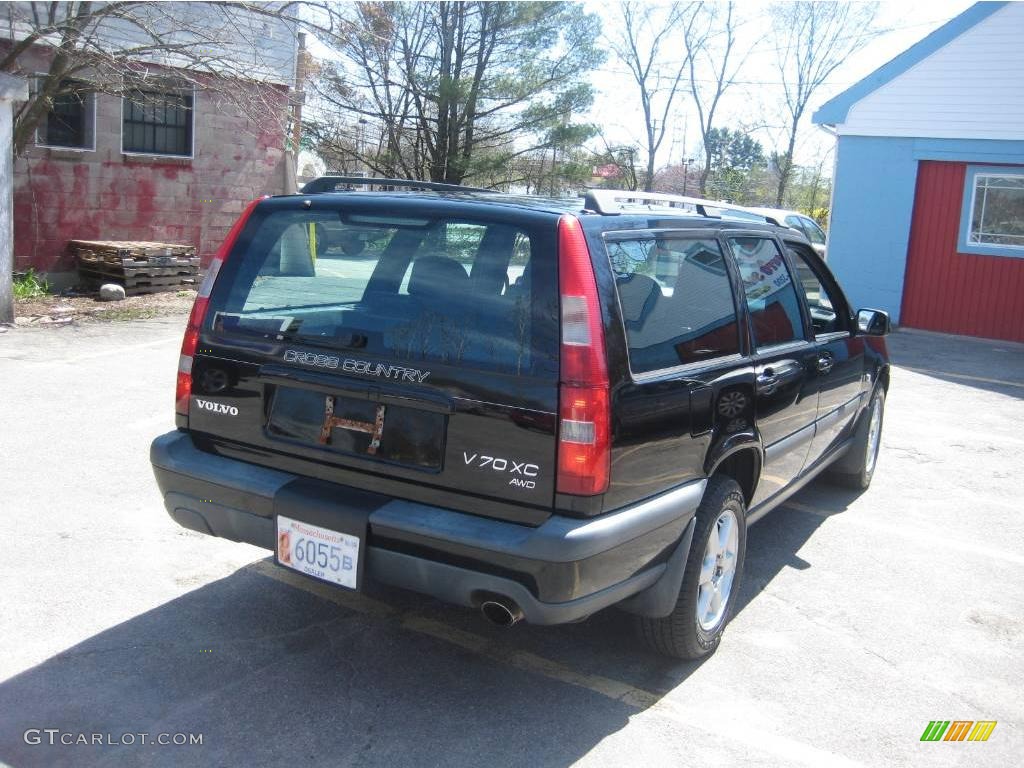 1999 V70 XC AWD - Black / Graphite photo #2