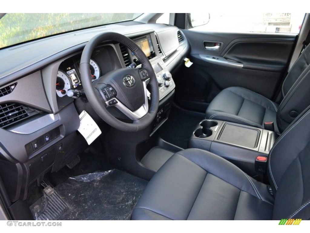 Black Interior 2015 Toyota Sienna SE Photo #100168245