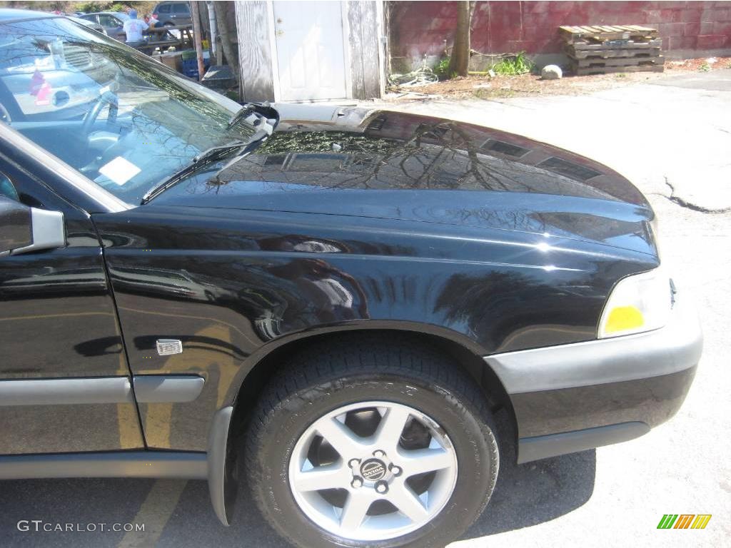 1999 V70 XC AWD - Black / Graphite photo #16