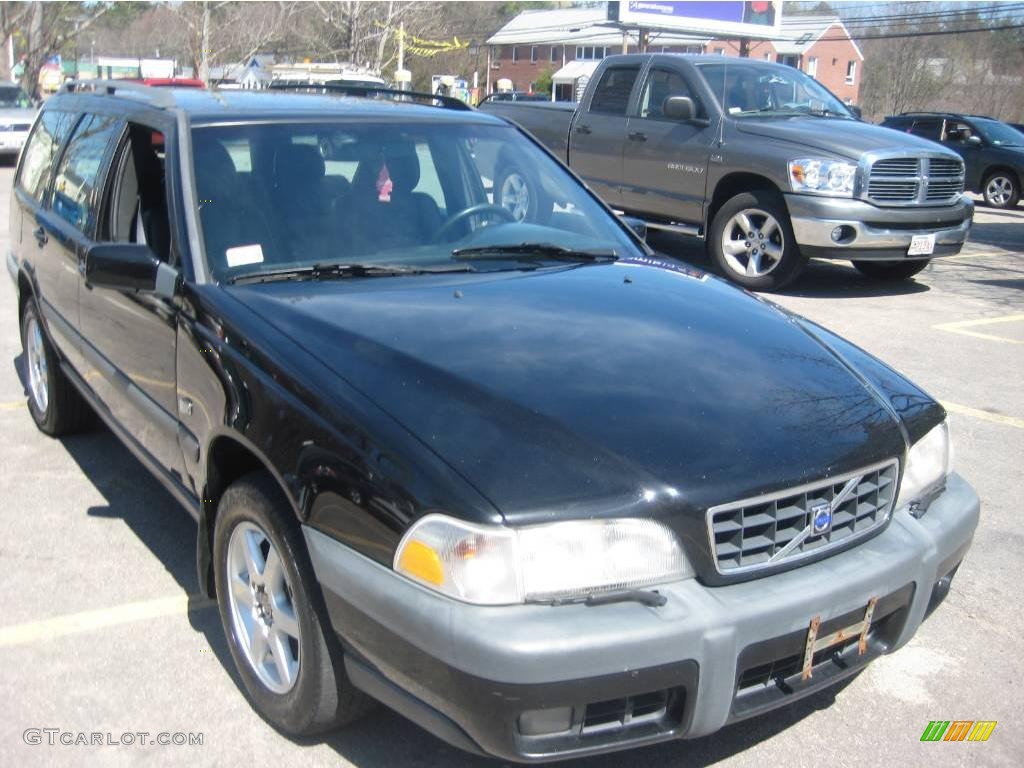 1999 V70 XC AWD - Black / Graphite photo #17