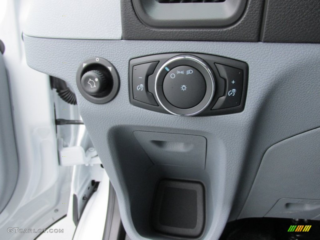 2015 Ford Transit Van 250 MR Long Controls Photos