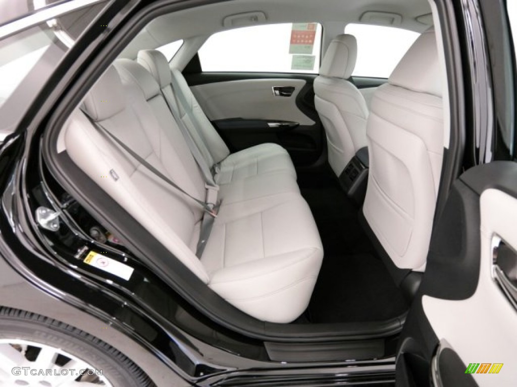 2015 Toyota Avalon XLE Rear Seat Photo #100175121