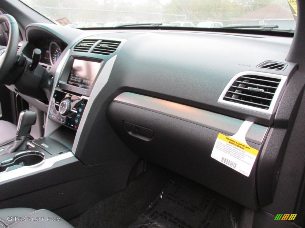 2015 Explorer Sport 4WD - Magnetic / Sport Charcoal Black photo #17