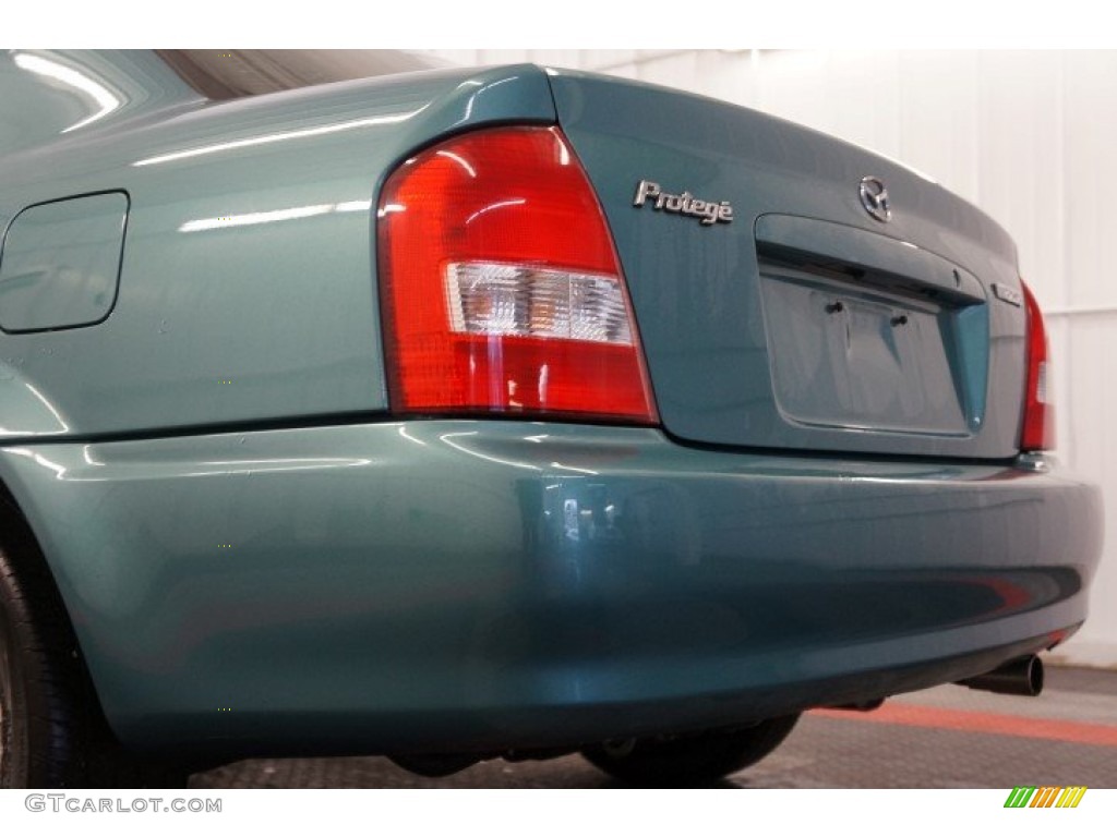 2002 Protege DX - Seabreeze Green Mica / Beige photo #50