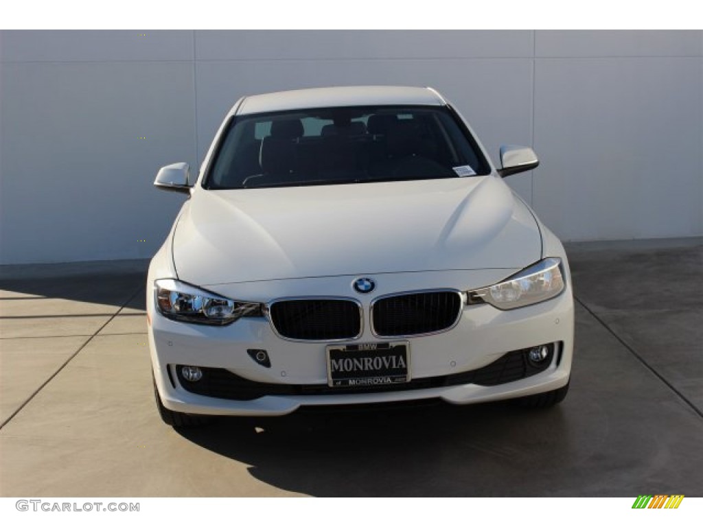 2015 3 Series 320i Sedan - Alpine White / Black photo #3