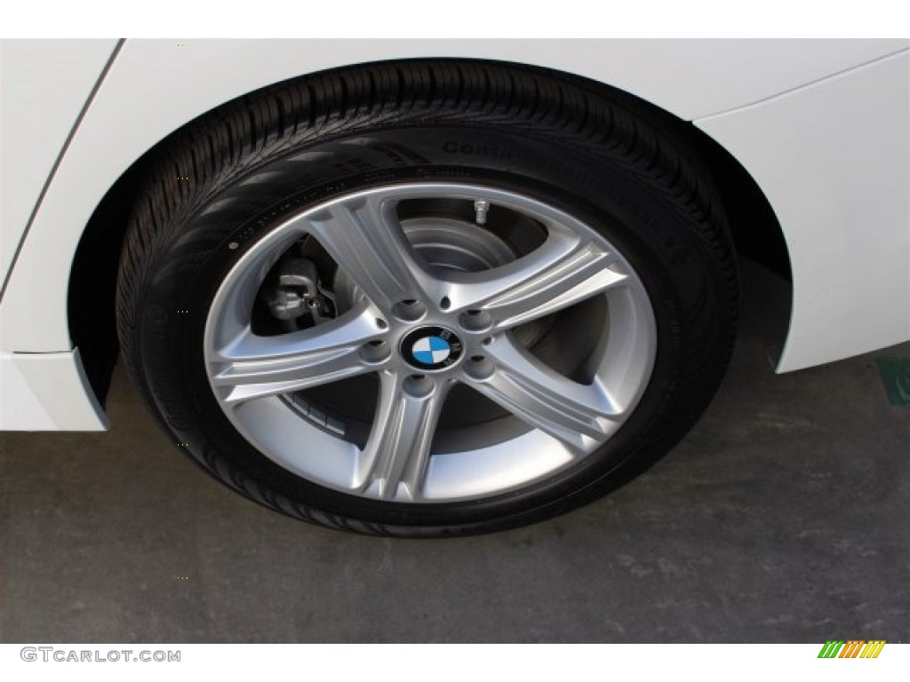 2015 3 Series 320i Sedan - Alpine White / Black photo #4