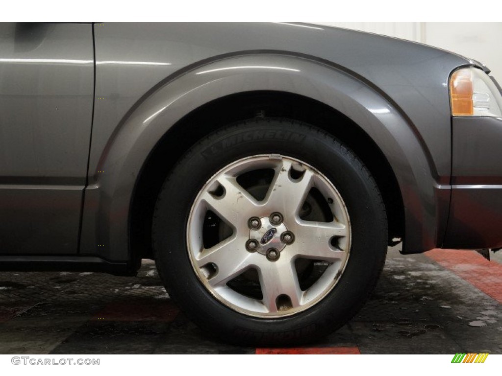 2005 Freestyle Limited AWD - Dark Shadow Grey Metallic / Pebble photo #44