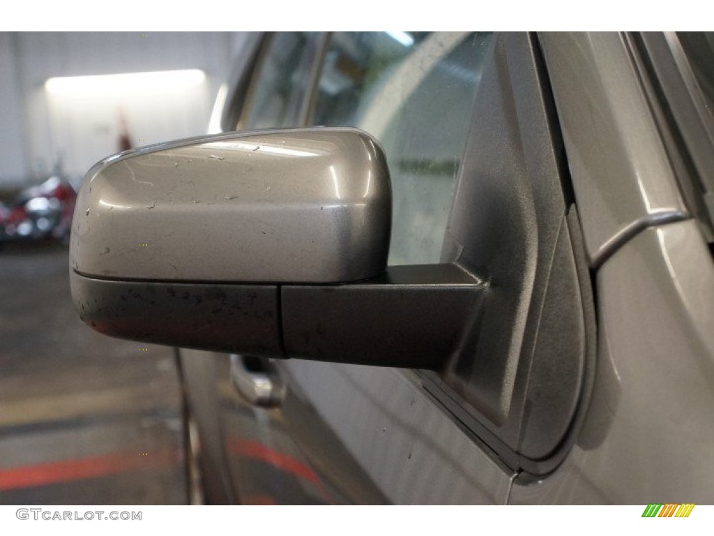 2005 Freestyle Limited AWD - Dark Shadow Grey Metallic / Pebble photo #46