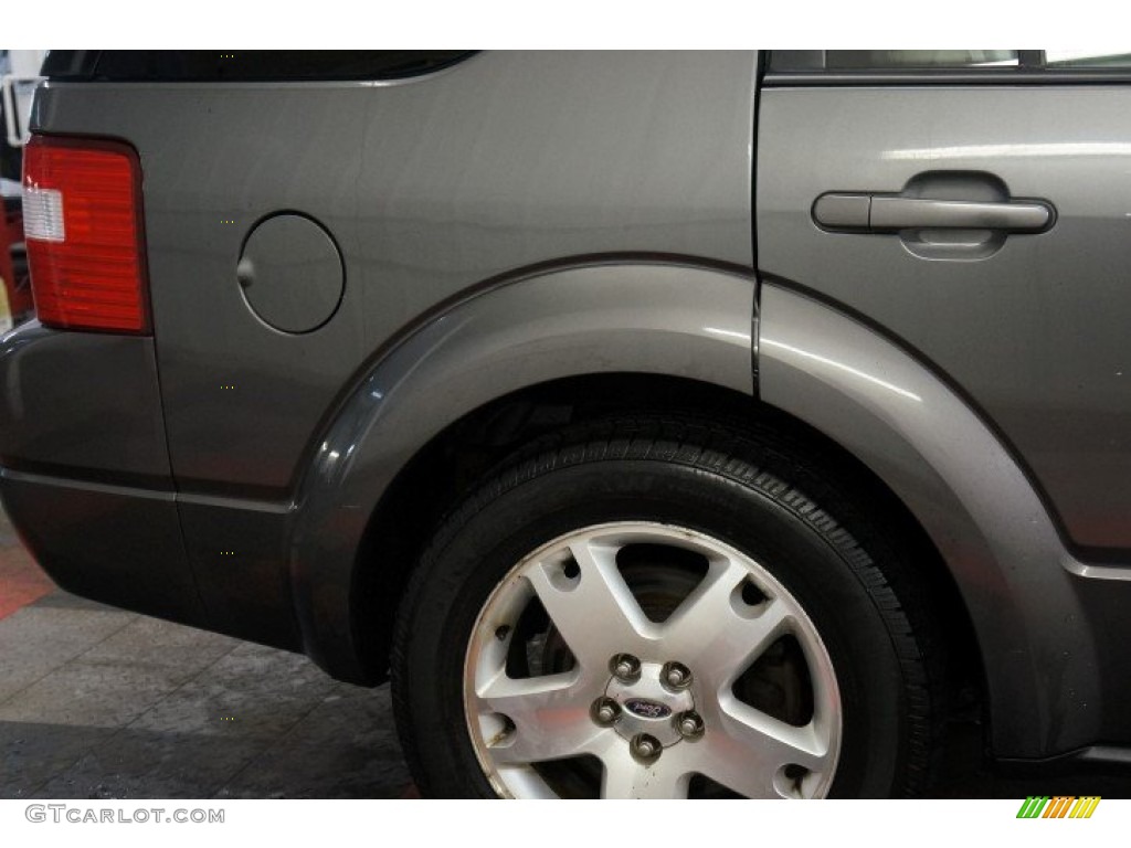 2005 Freestyle Limited AWD - Dark Shadow Grey Metallic / Pebble photo #50