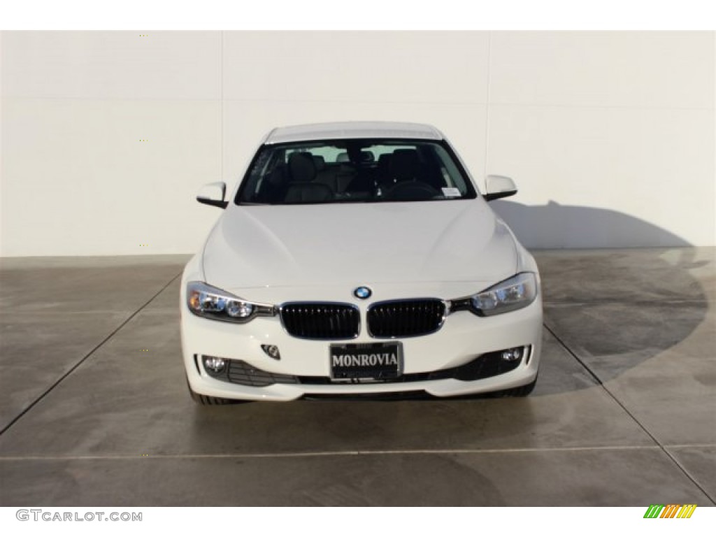 2015 3 Series 320i Sedan - Alpine White / Black photo #3