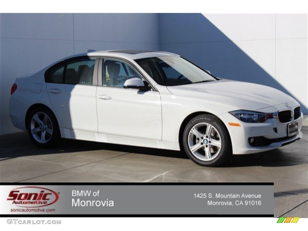 2015 3 Series 328i Sedan - Alpine White / Venetian Beige photo #1