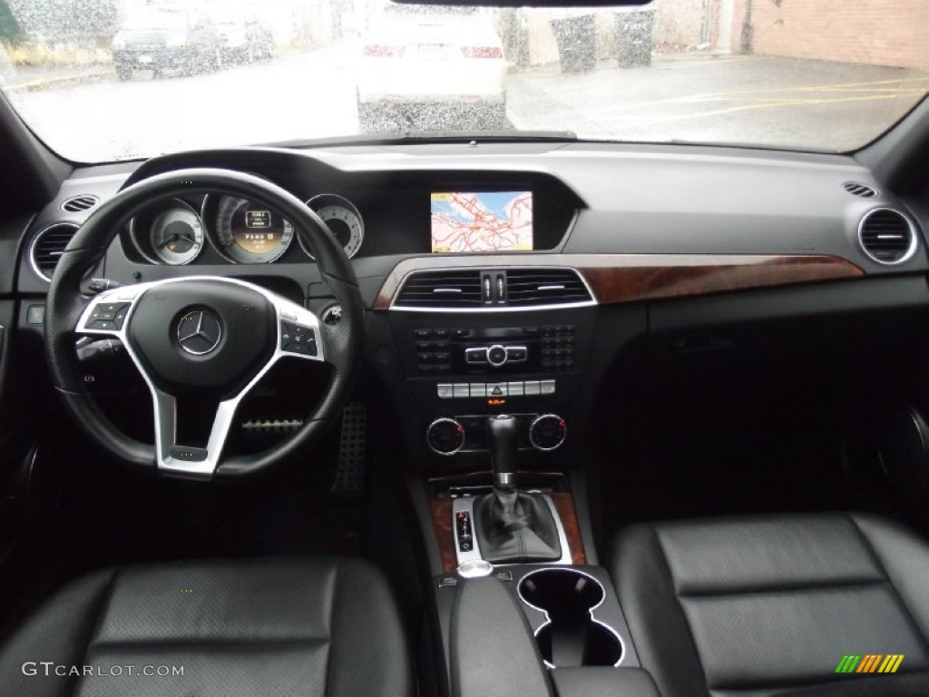 2012 Mercedes-Benz C 300 Sport 4Matic Dashboard Photos
