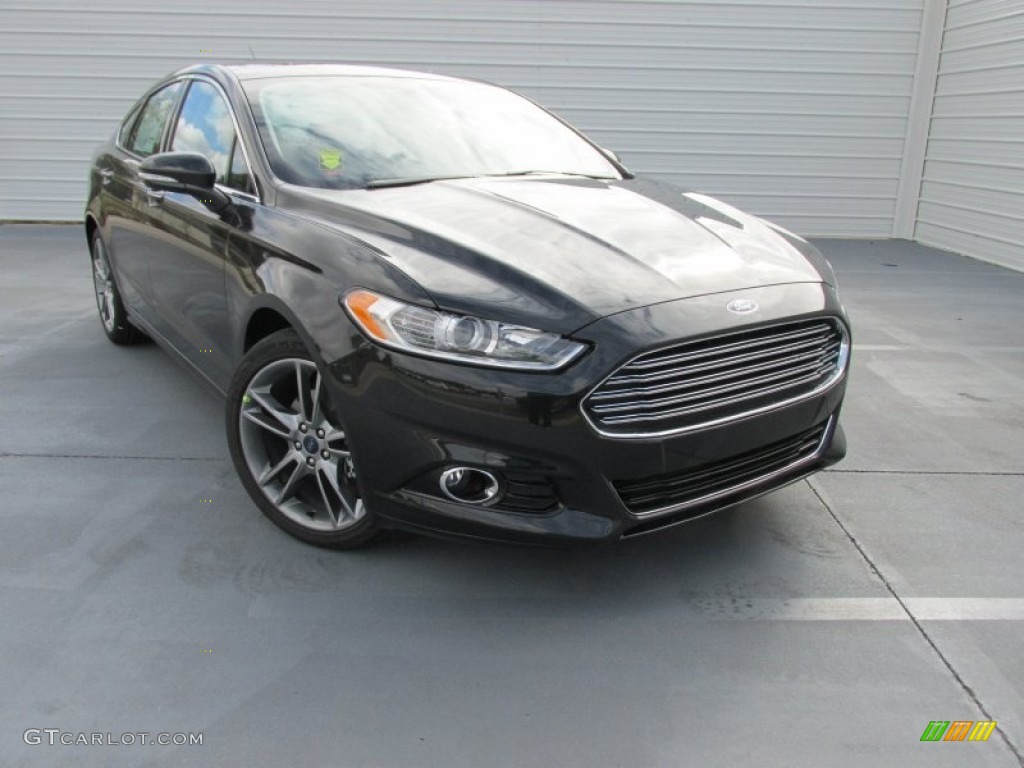 2015 Fusion Titanium - Tuxedo Black Metallic / Charcoal Black photo #1