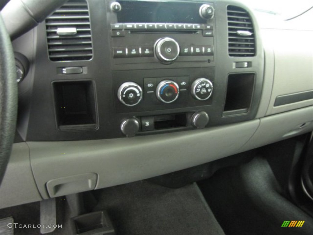 2009 Silverado 1500 LS Crew Cab 4x4 - Silver Birch Metallic / Dark Titanium photo #19