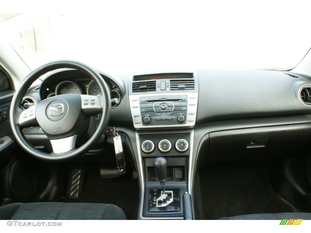 2010 MAZDA6 i Sport Sedan - Brilliant Silver Metallic / Black photo #25