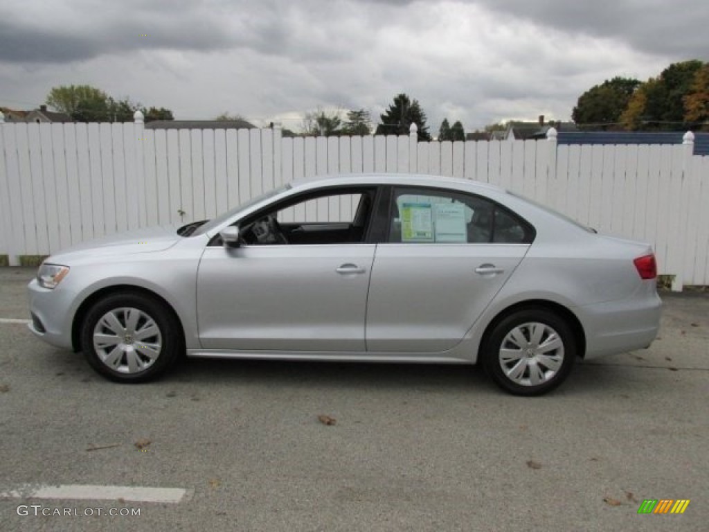 Reflex Silver Metallic 2013 Volkswagen Jetta SE Sedan Exterior Photo #100204451