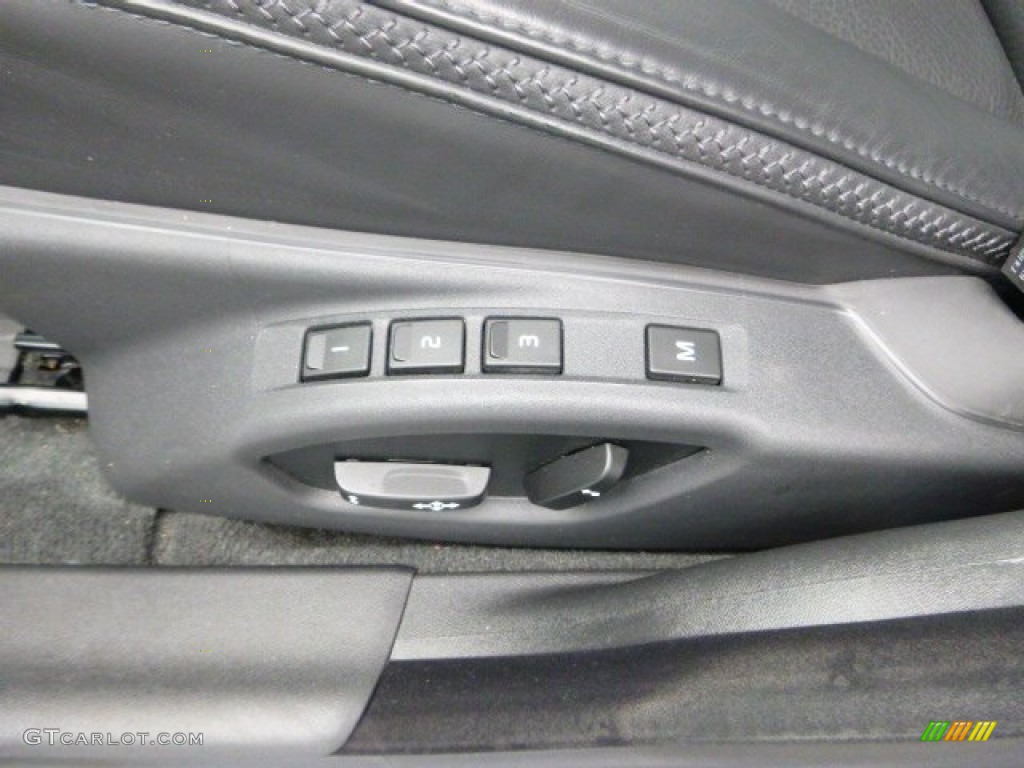 2010 XC70 3.2 AWD - Black / Off Black photo #15