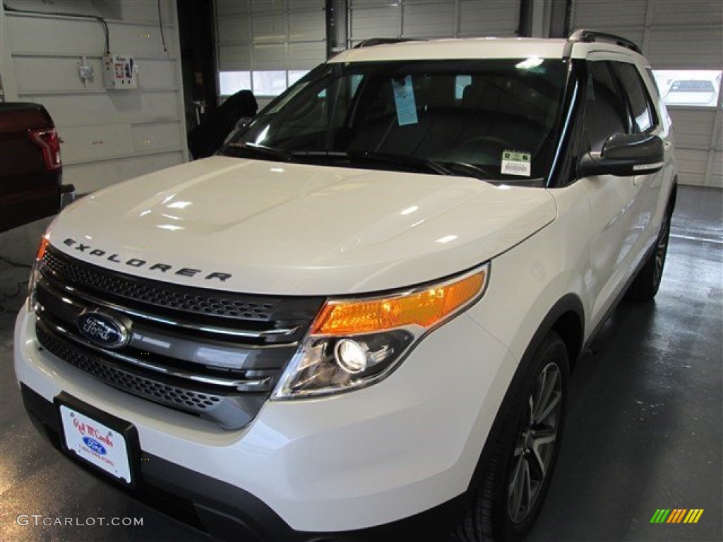 2015 Explorer XLT - White Platinum / Charcoal Black photo #5