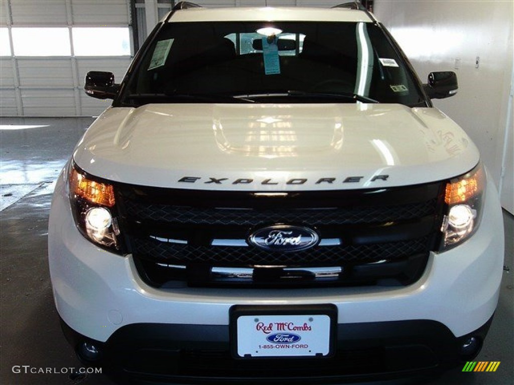 2015 Explorer XLT - White Platinum / Charcoal Black photo #51