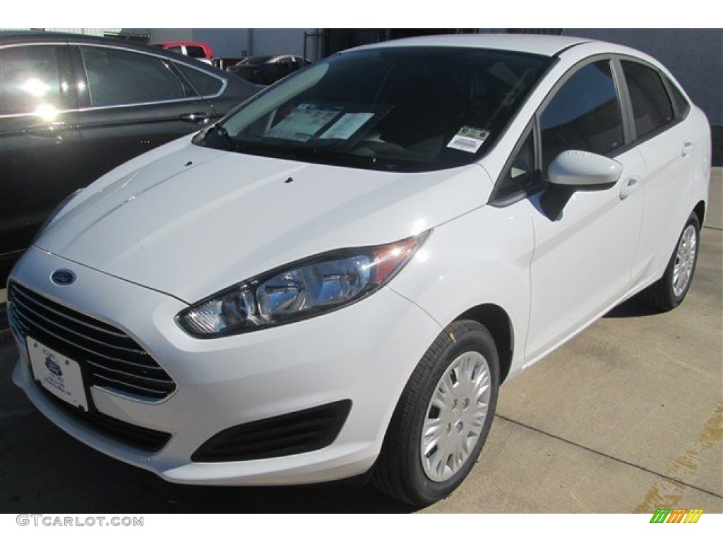 2015 Fiesta S Sedan - Oxford White / Charcoal Black photo #5